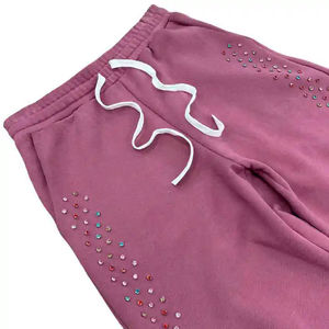 Pantalones de chándal premium para hombre, holgados, de poliéster, con logo personalizado, rayas y diseño apilado, de pierna ancha y corte acampanado - Product Image 3