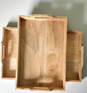 Juego de bandejas de servir rústicas portátiles y ligeras de madera de mango natural - Uso comercial para catering - Product Image 1