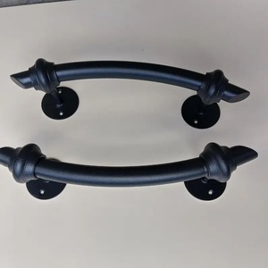 Poignée de portail en fer forgé traditionnelle, design rond, résistante à la rouille, facile à installer ; accessoire pour clôture et portail. - Product Image 6