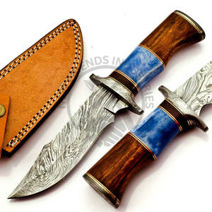 Couteau Bowie artisanal en acier Damas de 10 pouces, manche en bois de noyer et os, couteau de survie ultra-affûté pour le camping et la chasse en extérieur - Product Image 2