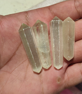 Vente en gros de cristaux de pierre d'agate naturelle Artisanat de pierres précieuses en vrac Sélénite Aura Cotted Double Terminated Pencil Point Pendant - Product Image 6