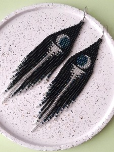 Boucles d'oreilles perlées légères, profil fin, finition lisse, prix usine en gros - Product Image 4