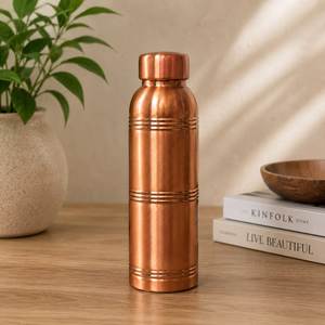 Botella de Agua de Cobre con Tapa, Diseño Clásico, Ecológica, Portátil, para Viajes, Nyxora Atelier - Product Image 3