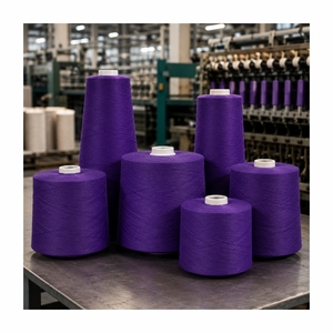 Hilo morado 100% algodón hilado en anillo para tejido textil, absorbente de humedad, hecho en India con calidad superior. - Product Image 1