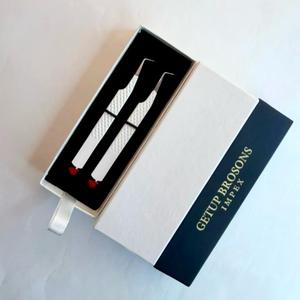 Pince à épiler pour cils de 10 mm, en acier inoxydable, à pointe lisse/fibre, avec revêtement en poudre blanche à 90 degrés, de haute précision, durable et personnalisable - Product Image 3