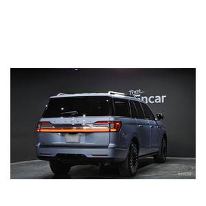 Lincoln Navigator 3.5L Black Label Modelo Diciembre 2018 con 36,478 km, Caja de Cambios Automática, Asientos de Cuero, Cámara Trasera - Product Image 2