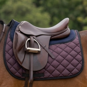 Tapis de Selle de Dressage Premium Antidérapant avec Absorption des Chocs et Prise en Main Améliorée pour Chevaux – Vente en Gros OEM - Product Image 2