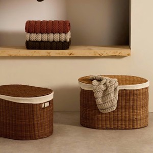 Oval Natural Rattan Storage <b>Basket</b> <b>With</b> <b>Lid</b> Rustic Style For Clothing Storage <b>With</b> Handles Oval Utility <b>Basket</b> - Product Image 1