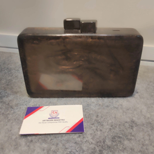 กระเป๋าคลัทช์เรซิ่นทำมือคุณภาพสูง งานฝีมือประณีต ดีไซน์ทันสมัย ของแท้ ดั้งเดิม  งานแฮนด์เมด - Product Image 1