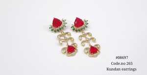 ต่างหูแบบห้อย รุ่น 08697Kundan สีทอง ประดับเพชรซิคอนคู่ รูปแบบทับทิมและเพชร เหมาะสำหรับผู้หญิง สวมใส่ในงานปาร์ตี้ - Product Image 5