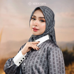 ผ้าคลุมศีรษะมุสลิม SHOUQIN Zora Square Hijab แบบตัดด้วยเลเซอร์ ผ้าวอยล์เนื้อละเอียดพิเศษ พิมพ์ลายจุด ผ้าคลุมน้ำหนักเบา ระบายอากาศได้ดี - Product Image 1