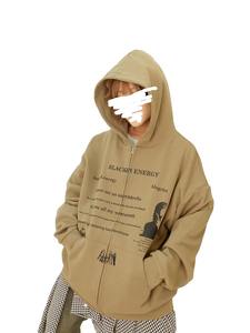 เสื้อฮู้ดครอปซิปแบบกำหนดเองสำหรับฤดูหนาว พร้อมลายปักเพ้นท์มือ ดีไซน์ฟอกสีแบบแอซิดวอช ผ้าฝ้าย 100% - Product Image 4