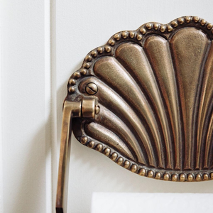 Classic Shell Design <b>Wall</b> <b>Mount</b> <b>Toilet</b> Paper <b>Holder</b> Brass Finish Bathroom Accessory Decorative Brass <b>Toilet</b> <b>Roll</b> <b>Holder</b> - Product Image 2