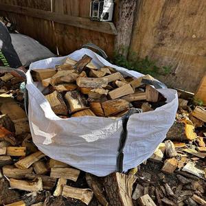 Bois de chauffage séché au four pour foyers extérieurs et cheminées de jardin, 100% naturel, bûches fendues prêtes à brûler, faible MOQ - Product Image 2