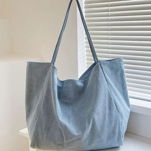 Bolsa de Mano Grande de Mezclilla Azul Claro para Mujer, Fabricada con Tela Ecológica, Versátil para Viajes y Compras - Product Image 1