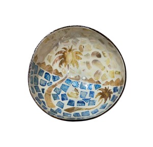 Moderna tazón de coco con incrustaciones de nácar, arte costero, tazón sostenible hecho a mano, plato para servir para el estilo de vida en el hogar. - Product Image 1