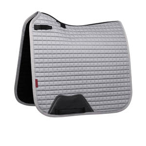 Almohadilla de Montar a Caballo de Alta Calidad con Logotipo Bordado Personalizado, Almohadilla de Salto Inglesa para Caballo, Venta al por Mayor - Product Image 1