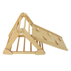 Cadre d'escalade triangulaire pliable Montessori pour aire <span class=keywords><strong>de</strong></span> <span class=keywords><strong>jeux</strong></span> intérieure avec <span class=keywords><strong>arche</strong></span> et toboggan pour bébé pour l'école - Product Image 1