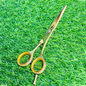 Ciseaux de coiffure professionnels de style nouveau haut de gamme, fabriqués en acier Damas, pour une coupe de précision. - Product Image 3