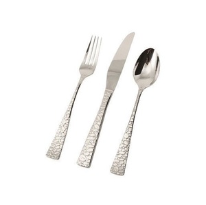 Couverts sophistiqués en acier inoxydable conçus pour améliorer le confort au repas grâce à une construction durable et une utilité longue durée - Product Image 2