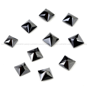 Diamante natural negro opaco de corte princesa de 4.5 x 4.5 mm para la elaboración de joyas como anillos, pulseras, collares y pendientes. - Product Image 3