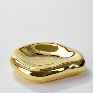 Meilleure vente : Porte-savon ovale en aluminium doré, design royal, best-seller pour la salle de bain et les accessoires de maison - Product Image 2