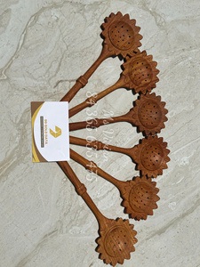 ช้อนกรองชาไม้ลายดอกทานตะวัน สีแดง ไม้เนื้อแข็ง สำหรับชาใบ ชาซันฟลาวเวอร์ เวียดนาม ช้อนไม้ลายดอกทานตะวัน ช้อนไม้ลายดอกไม้ รุ่นใหม่ 2026 - Product Image 5