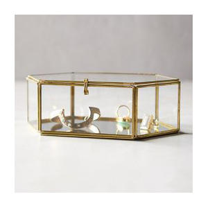 Boîte cadeau personnalisable en laiton doré pour bijoux en verre - Product Image 6