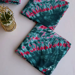 Tissu en coton imprimé Ankara africain de qualité supérieure pour la couture, les vêtements, l'artisanat et la mode par Hitjem Export Island Supplier - Product Image 1