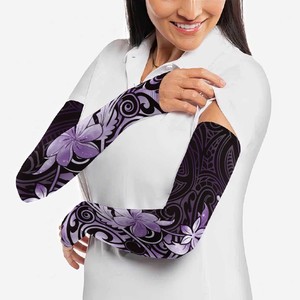 Camiseta unisex de manga larga con protección UPF50+ y estampado de camuflaje morado sólido, de seda helada con transferencia por sublimación y detección de agujas. - Product Image 4