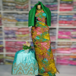 Sophistication Redéfinie : Robe en Velours Jacquard Maqbaldirac, Design Floral Élégant, Couleurs Vibrantes et Contrastes Royaux - Product Image 5