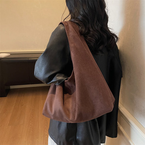 Sac à bandoulière simple en faux daim mat vintage pour femme, grande capacité, idéal pour les trajets quotidiens au travail - Product Image 2