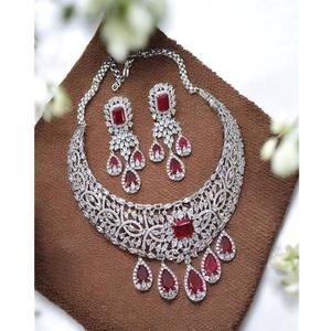 ชุดสร้อยคอและต่างหูประดับเพชรซิร์คอนชุบทองคุณภาพสูง ดีไซน์หรูหรา เหมาะสำหรับงานแต่งงานและงานปาร์ตี้ สำหรับผู้หญิง - Product Image 2