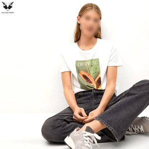 Camiseta de manga corta informal de estilo top, de tela suave, de color verde y blanco, con logotipo propio, buen proveedor, ideal para uso diario. - Product Image 3