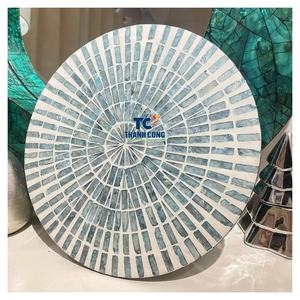 Auténtico exportador MOTHER PEARL PLACEMATS Vietnam Venta al por mayor Premium Artesanía Envío rápido Suministro confiable - Product Image 1