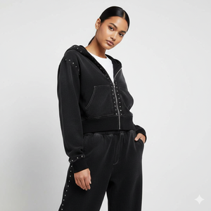 Sweat-shirt à capuche entièrement zippé personnalisé Ranzia Industry avec strass et broderie effet vieilli, et pantalon de jogging assorti - Product Image 2