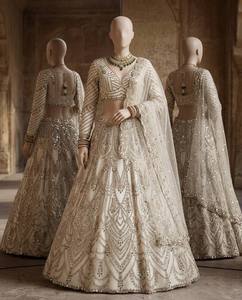 Divyam Creation Lehenga Choli brodé rose en Spandex, réversible, séchage rapide, évacuation de l'humidité, coupe classique, longueur au sol - Product Image 2