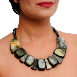 Collar de cuerno de búfalo hecho a mano, joyería de moda, cadena de cuerno natural, collar llamativo para damas - Product Image 2