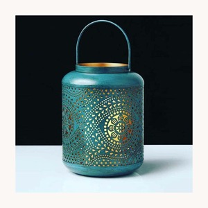 Lanterne en métal de luxe haut de gamme, design élégant et nouveau, lanterne décorative artisanale personnalisée pour la décoration de la maison - Product Image 4