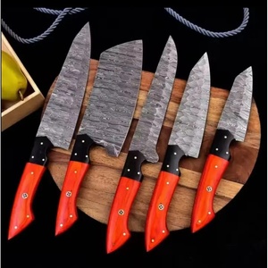 Juego de Cuchillos de Chef Profesionales de Acero de Damasco Hechos a Mano por Ahmad Fabric, 05 Piezas, Mango de Resina, Funda de Cuero, Diseño Moderno, Personalizable - Product Image 6