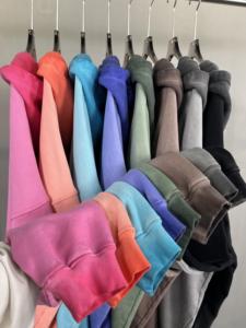 Sweat à capuche personnalisé 100% coton délavé à l'acide, coupe oversize, en molleton bouclette épais, style vintage, pour homme, coupe carrée, couleur pierre - Product Image 3