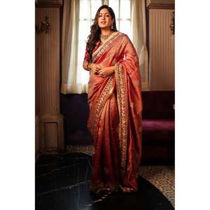 Sari magnifiquement décoré avec des fils de Jari brodés et des diamants, pour vêtements indiens et pakistanais - Product Image 6