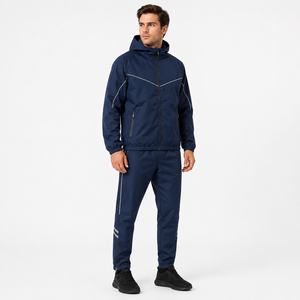 Conjunto de Chaqueta Cortavientos con Capucha y Paneles Raglán, Tejido Softshell Impermeable, Diseño de Paneles en las Mangas Raglán, Logotipo Bordado Personalizado - Product Image 1