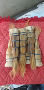Fibra suelta de pelo de cola de búfalo suave para rellenar cepillos, producción de pelucas, pintura de muñecas, atado de moscas y aplicaciones artesanales. - Product Image 4