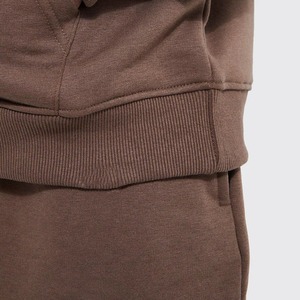 Ensemble unisexe sweat à capuche et short – Tenue décontractée deux pièces avec sweat-shirt et short assortis – Confortable pour le quotidien et la détente - Product Image 6