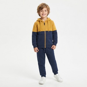 Ensemble survêtement gris à capuche pour filles, sweat-shirt et pantalon à fermeture éclair intégrale avec imprimé « l'aventure vous attend », tenue décontractée pour l'automne - Product Image 3