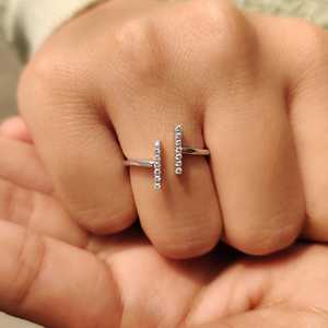 Anillo de compromiso de moissanita con corte brillante redondo y diseño abierto de moda, de plata de ley 925, ajustable para mujer, para aniversario o boda - Product Image 3