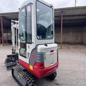 Mini-excavatrice Takeuchi à prix avantageux pour les entreprises de paysagisme et les équipes de construction à la recherche d'équipements d'excavation pratiques - Product Image 3