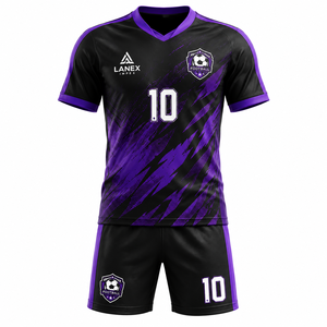 Conjunto de Uniforme de Fútbol Sublimado Personalizado con Camiseta, Pantalones Cortos y Calcetines, Color Negro y Morado, Cuello en V, Ropa Deportiva de Equipo con Nombre y Número - Product Image 1