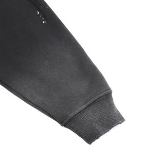 Sudadera con Capucha para Hombre, Negra, Oversize, de Felpa de Algodón, con Efecto Desgastado y Salpicaduras de Pintura, Estilo Urbano, con Logotipo Personalizado - Product Image 4